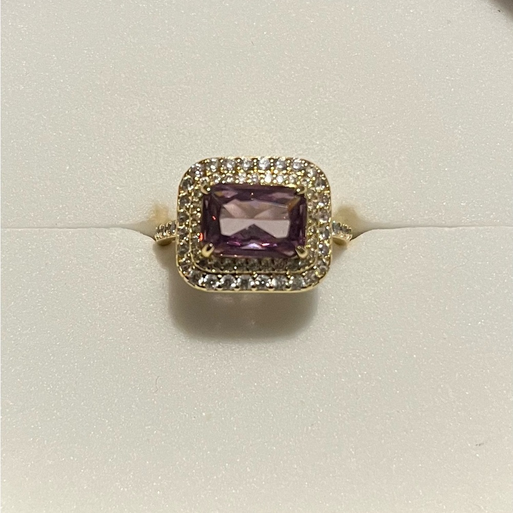 RG33669 She’s A Trail Blazer